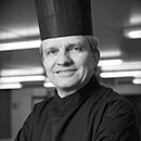 André